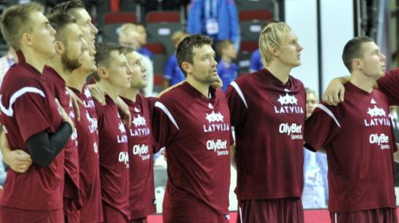 Latvijas izlases spēlētāji
Foto: Romāns Kokšarovs/F64