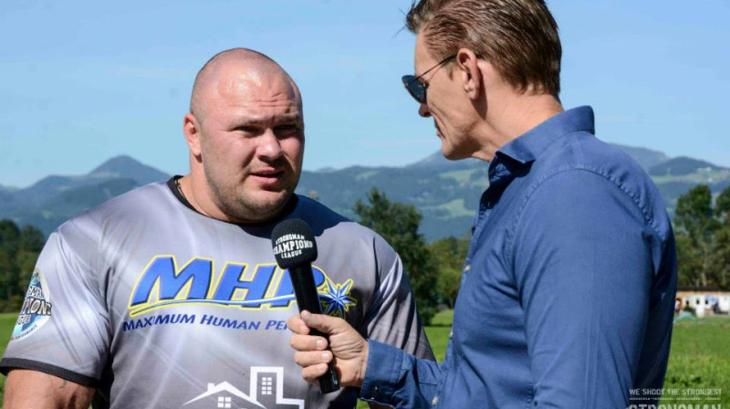 Dainis Zāģeris tiek intervēts Austrijā
Foto: Strongman Rage