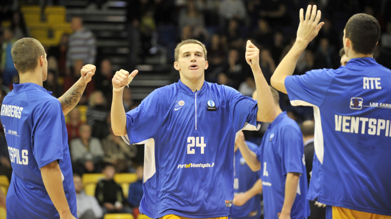 Finālspēlē pret Lietkabelis Andrejs Gražulis atzīmējās ar astoņiem gūtajiem punktiem.

foto: Romāns Kokšarovs (Sporta Avīze)