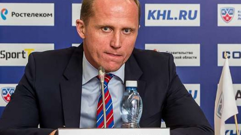 Artis Ābols preses konferencē 
Foto: hclada.ru