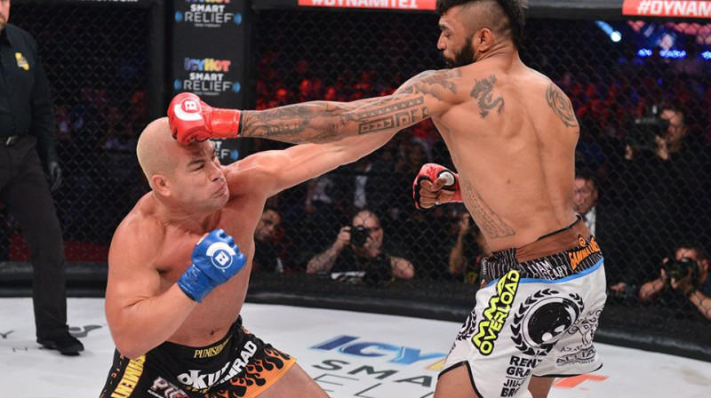 Tito Ortis (no kreisās) cīņā ar Laiemu Makgīriju
Foto: sherdog.com