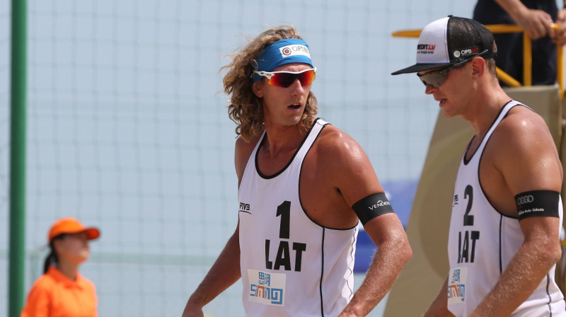 Aleksandrs Samoilovs un Jānis Šmēdiņš
Foto: fivb.org