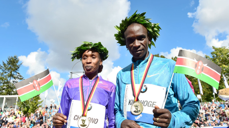 Gladisa Čerono un Eliuds Kipčoge 
Foto: AFP/Scanpix