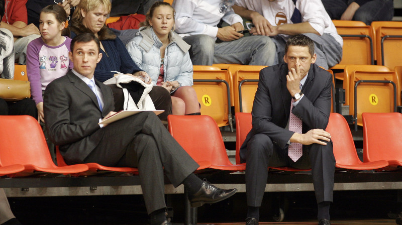 2007. gada sezonā Agris Galvanovskis un Kārlis Muižnieks bija BK Ventspils treneri. Muižnieks kā galvenais, Galvanovskis kā palīgs. Šodien katrs ir savā laukuma pusē.

Foto: Romāns...