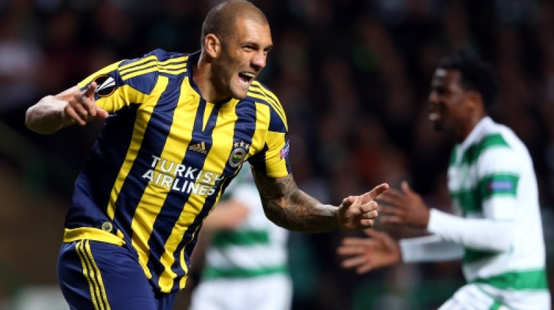 Fernandau izcili gāja uz maiņu, ar diviem vārtiem neļaujot "Celtic" uzvarēt
Foto: AP/Scanpix