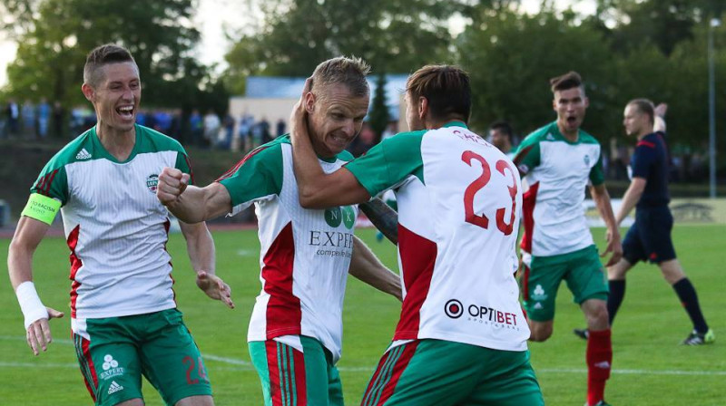 Vai ''Liepāja'' svinēs jau šovakar?
Foto: Mārtiņš Sīlis