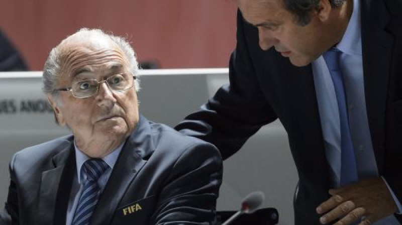 Zeps Blaters un Mišels Platinī
Foto: AFP/Scanpix