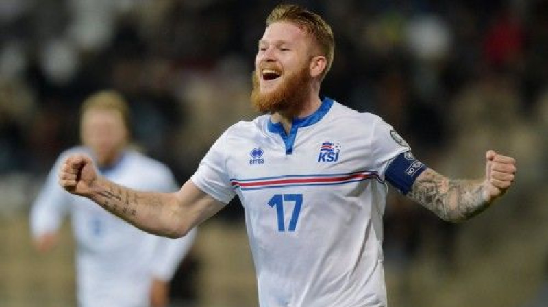 Islandes izlases kapteinis Ārons Gunnarsons
Foto: AFP/Scanpix