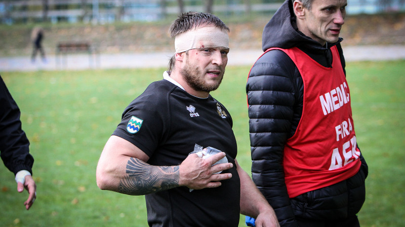 "Garkalnes/Livonia" komandas spēlējošais treneris Toms Zibolis
Foto: Renārs Buivids (LRF)