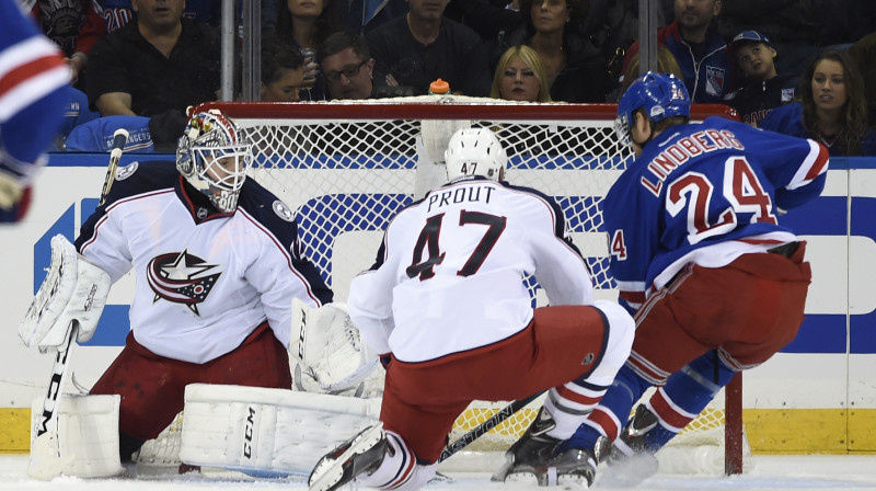 Oskars Lindberjs gūst vārtus pret "Blue Jackets" 
Foto: AP/Scanpix