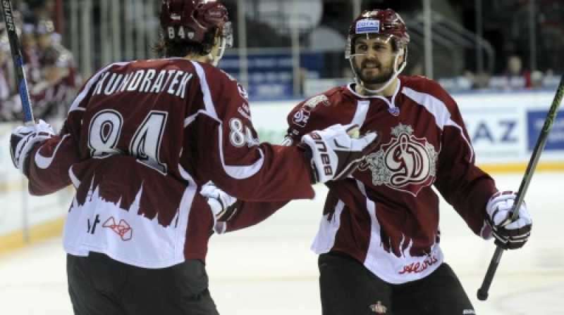 Tomāšs Kundrāteks un Stīvens Saigo
Foto: Romāns Kokšarovs/f64