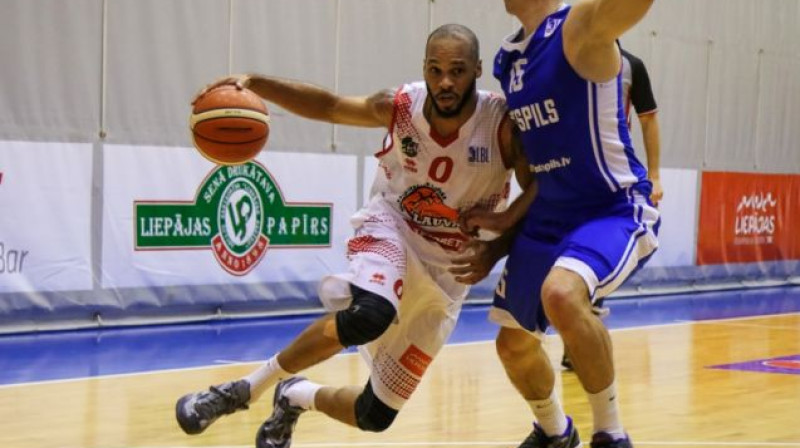 Kriss Ričards pret "Barsy" guva 41 punktu.
Foto:liepajaslauvas.lv