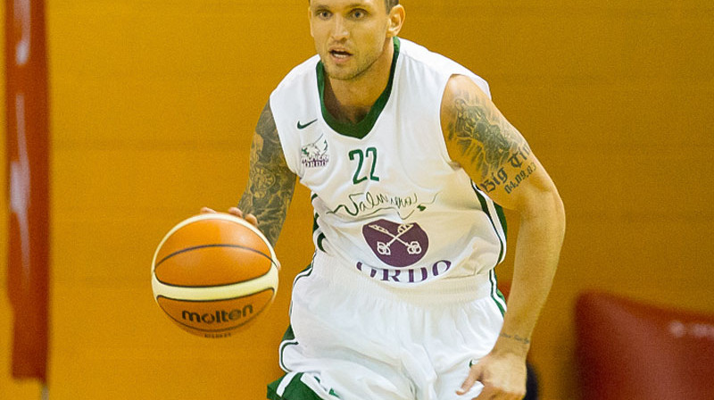 Armands Šķēle pirmajā mačā "Valmieras/Ordo" kreklā. 
Foto: bkvalmiera.lv