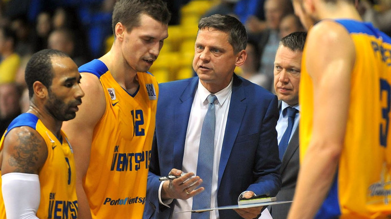 Kārlis Muižnieks Izraēlā spēlēja arī basketbolista karjeras laikā
Foto: bkventspils.lv