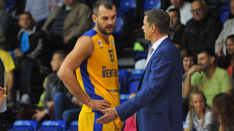 Mihailo Aņisimovs un Kārlis Muižnieks 
Foto: bkventspils.lv