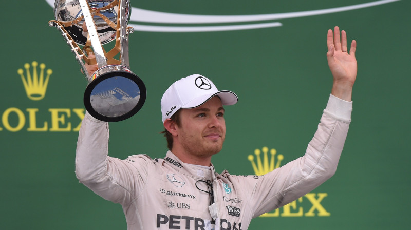 Niko Rosbergs uz pjedestāla ASV
Foto: AFP/Scanpix