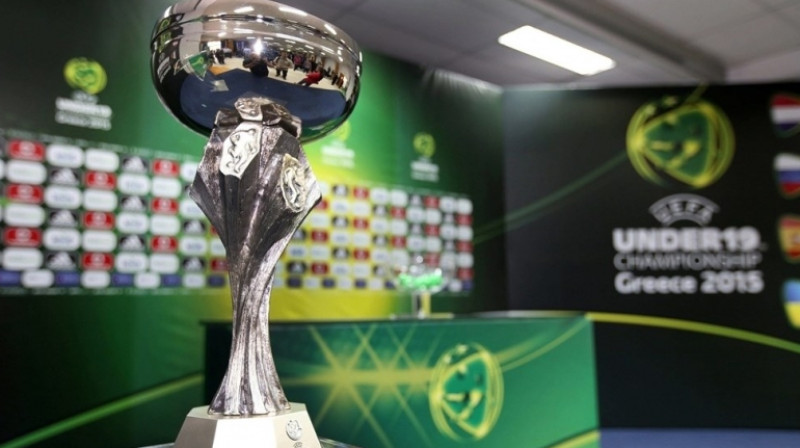 U-19 Eiropas čempionāta trofeja
Foto: uefa.com