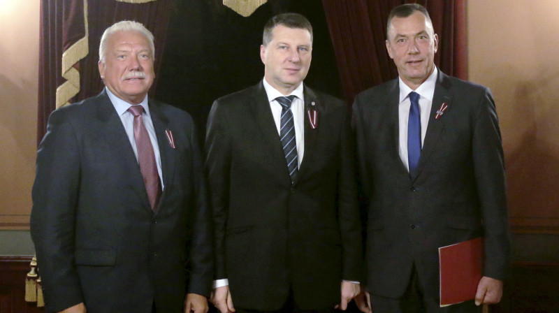 Atis Sausnītis, Raimonds Vējonis, Einars Fogelis 
Foto: president.lv