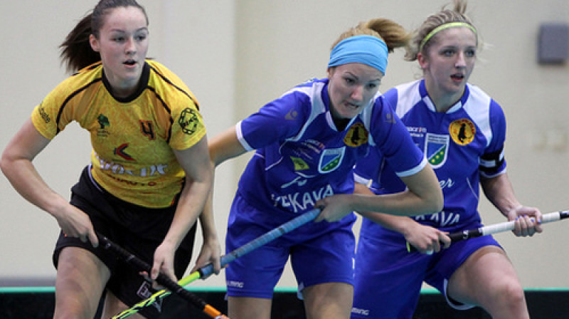 Paula Brunovska (vidū)
Foto: Ritvars Raits, floorball.lv