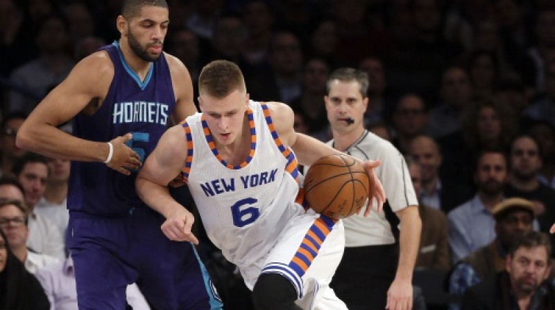 Kristaps Porziņģis pret Nikolā Batumu
Foto: AP/Scanpix