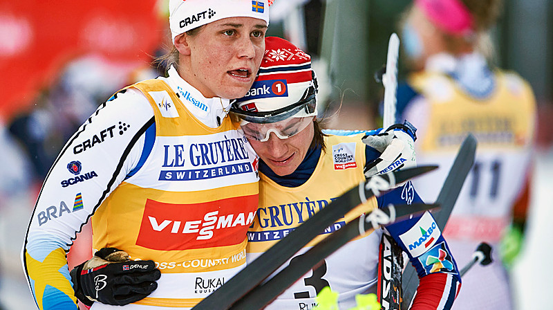 Ingemarsdotera pēc finiša mierina Vengu. Foto: Felgenhauer/NordicFocus