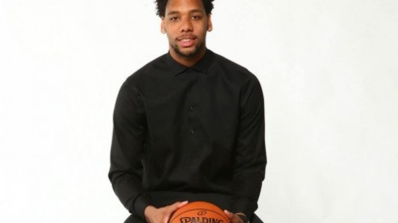 Džalils Okafors NBA draftā tika izvēlēts ar trešo numuru
Foto: AP/Scanpix