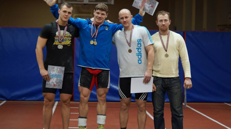 Vadims Koževņikovs pirmais Daugavpilī
Foto: Daugavpils Weightlifting