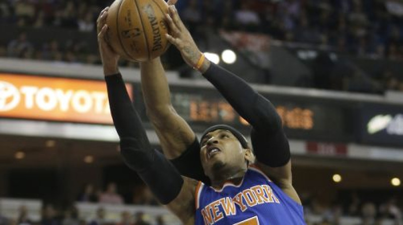 Karmelo Entonijs spēlē pret "Kings"
Foto: AP/Scanpix