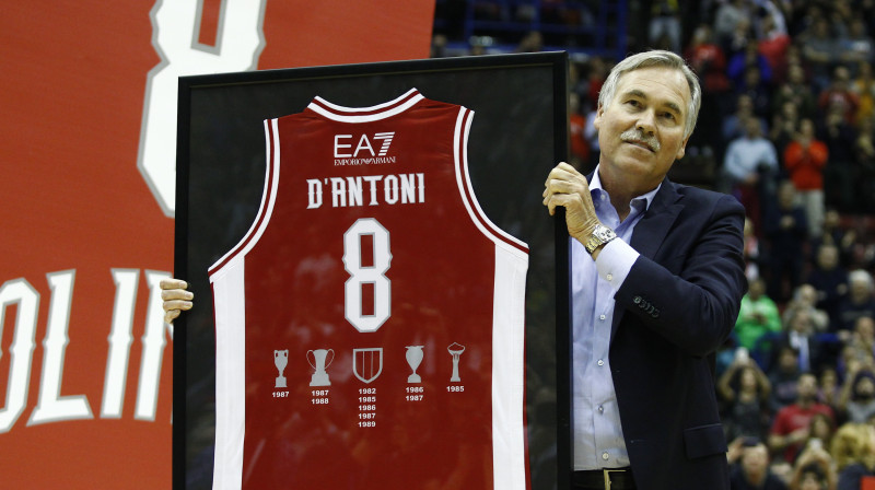 Milānas "Olimpia" leģenda Maiks D'Antoni atgriežas darbā NBA 
Foto: LaPresse/Scanpix