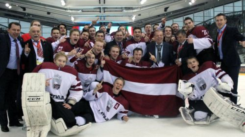 Latvijas U20 izlase
Foto: IIHF, Andreas Robanser