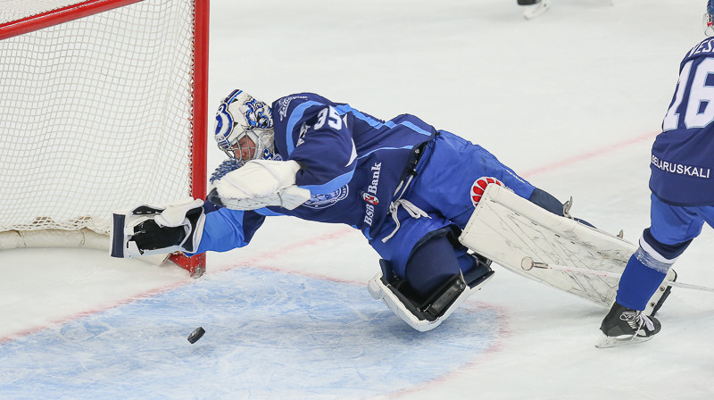 Džefs Glāss glābj
Foto: hcdinamo.by