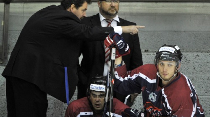 Krišs Grundmanis (no labās)
Foto: Romāns Kokšarovs/f64