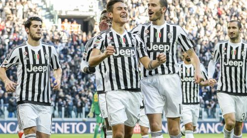 Ar vārtu guvumu tiek apsveikts Paulo Divala
Foto: LaPresse/Scanpix