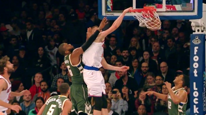 Kristaps Porziņģis pret "Bucks"