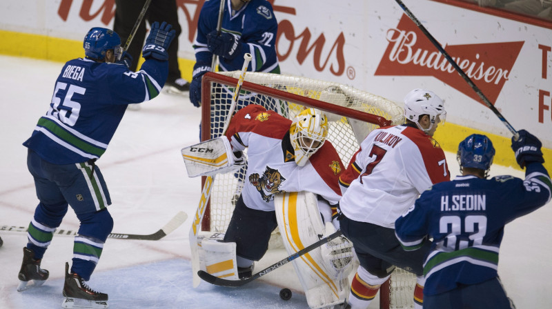 "Canucks" svin uzvaru un pārtrauc "Panthers" sēriju 
Foto: AP/Scanpix
