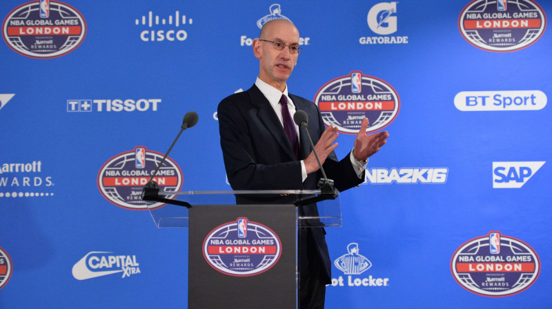 Adams Silvers preses konferencē Londonā
Foto: AFP/Scanpix