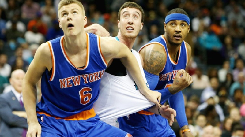 Kristaps Porziņģis, Frenks Kaminskis un Karmelo Entonijs
Foto: AFP/Scanpix