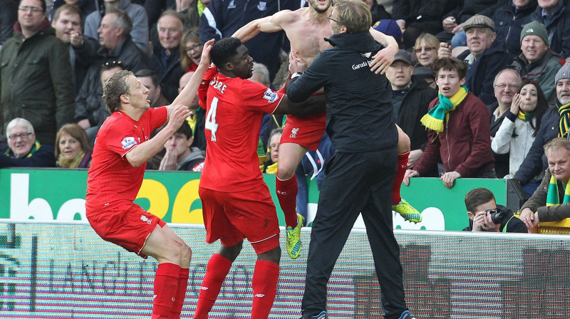 Edams Lallana priecājas par uzvaras vārtiem kompensācijas laika piektajā minūtē. 
Foto: AFP/Scanpix