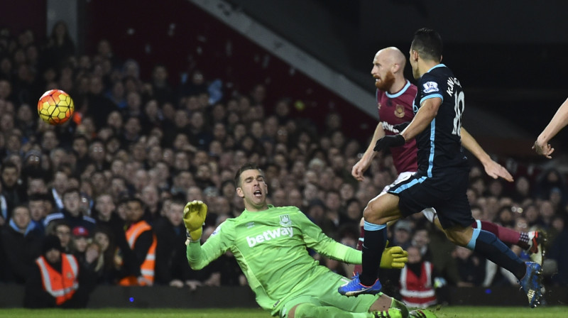 Serhio Agvero gūst otros vārtus spēles 81. minūtē. 
Foto: AFP/Scanpix