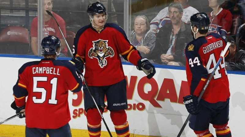 Barkovs kopā ar komandas biedriem
Foto: AFP/Scanpix