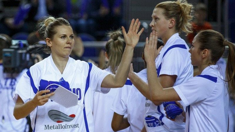 Anete Jēkabsone-Žogota: 14 punkti un ceļazīme uz Eirolīgas "play-off"
Foto: kurskbasket.ru