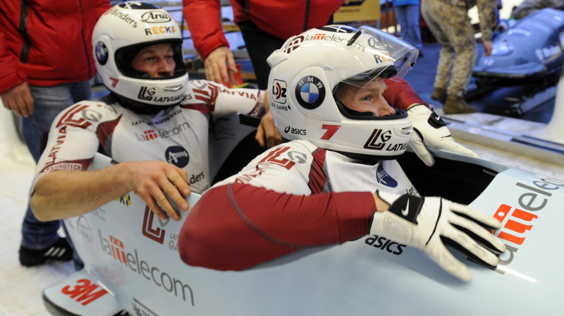 Intars Dambis un Uģis Žaļims 
Foto: Romāns Kokšarovs, Sporta Avīze, f64