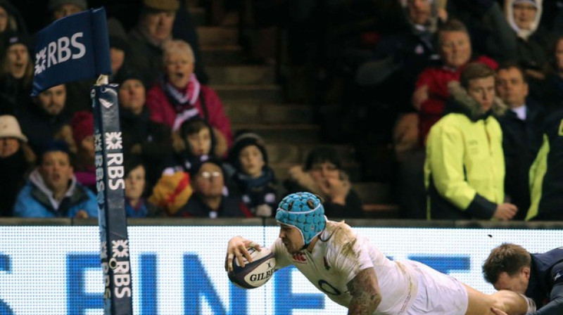 Džeka Nouvela piezemējums dezorganizēja skotus. 
Foto: rbs6nations.com