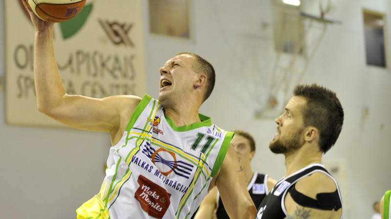 Jurijs Aleksejevs un Ričmonds Vilde 
Foto: Romāns Kokšarovs, Sporta Avīže, f64