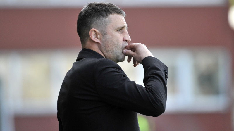 "Liepājas" galvenais treneris Viktors Dobrecovs 
Foto: Romāns Kokšarovs, Sporta Avīze, f64