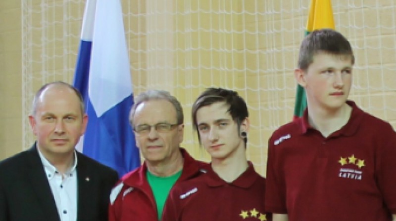 Gvido Cvetkovs (pa labi) 
Foto: Andris Krieķis, eyl.kriekis.eu