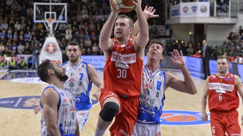 Rihards Kuksiks
Foto: pallacanestrovarese.it