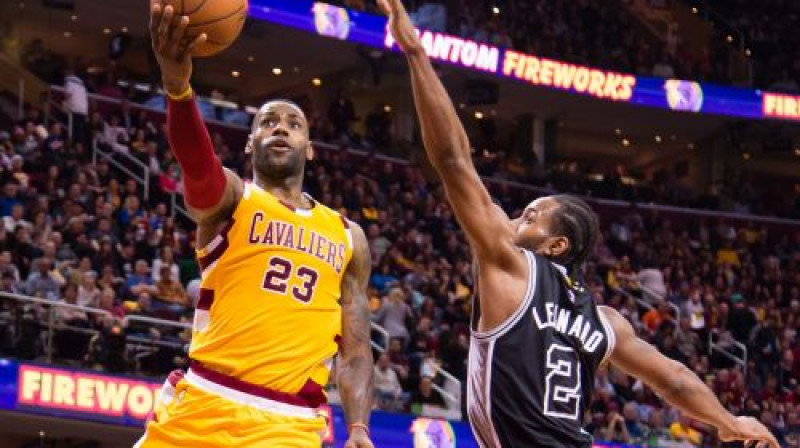 Lebrons Džeimss un Kavai Lenards
Foto: AFP/Scanpix