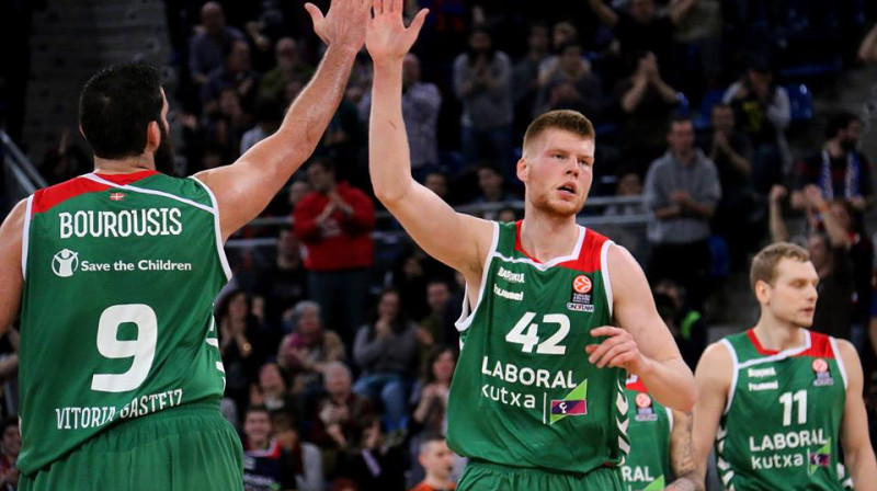 Dāvis Bertāns un Janis Burusis
Foto: Baskonia