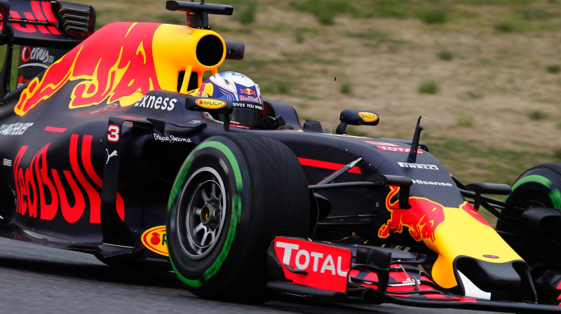 "Red Bull" komandas 2016. gada F1 auto
Foto: AFP/Scanpix